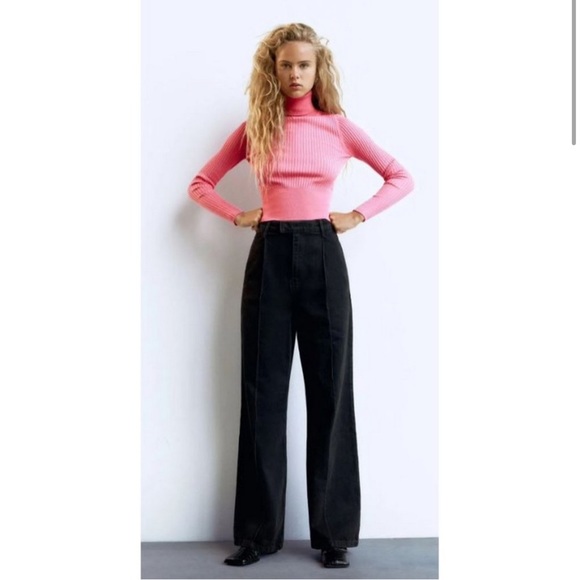 LIKE NEW Zara Cropped Pink Ribbed Turtleneck Long Sleeve Bubblegum Cute - Picture 4 of 7